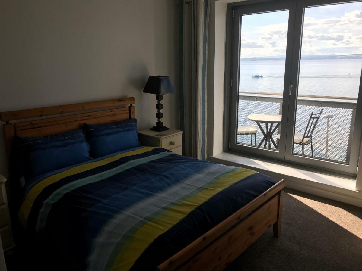 Edinburgh Western Harbour 외부 사진