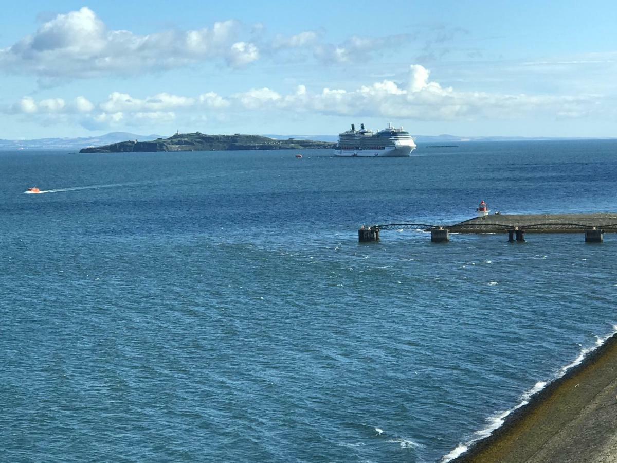 Edinburgh Western Harbour 외부 사진